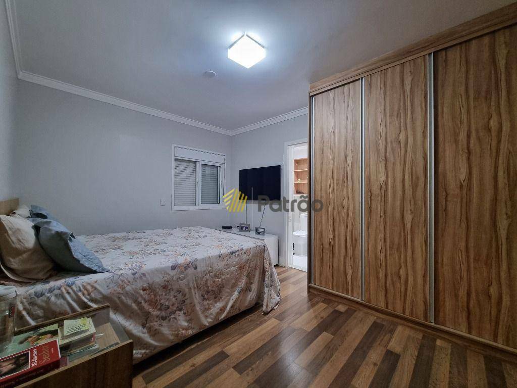 Apartamento à venda com 3 quartos, 158m² - Foto 19