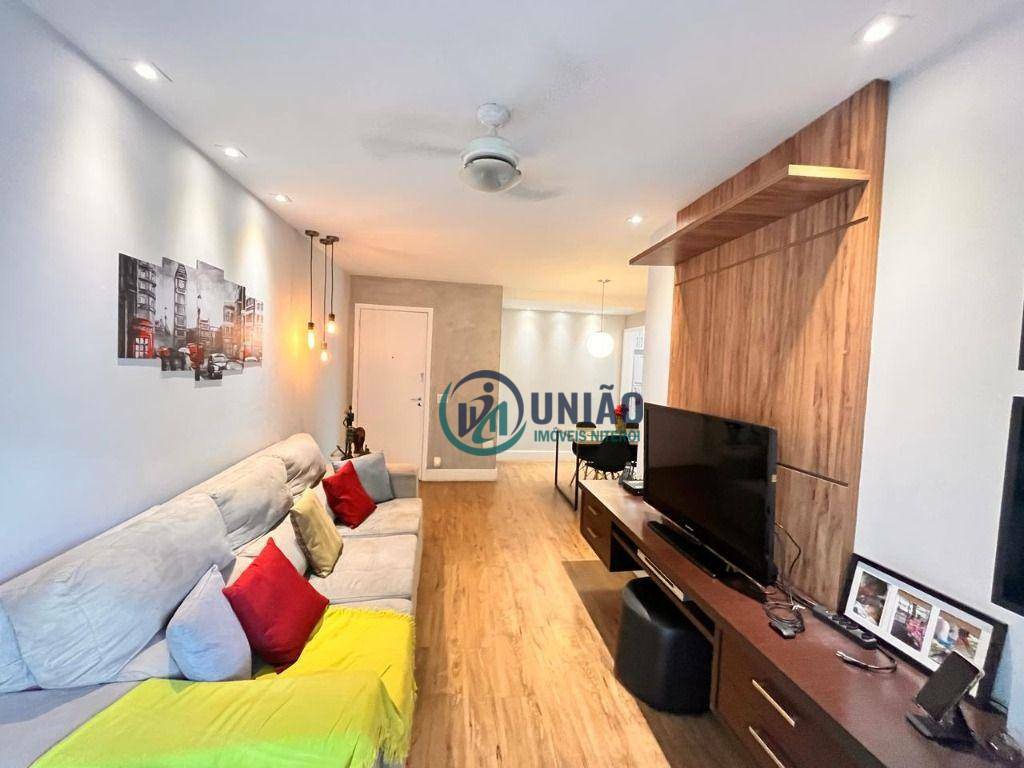 Apartamento à venda com 2 quartos, 77m² - Foto 2