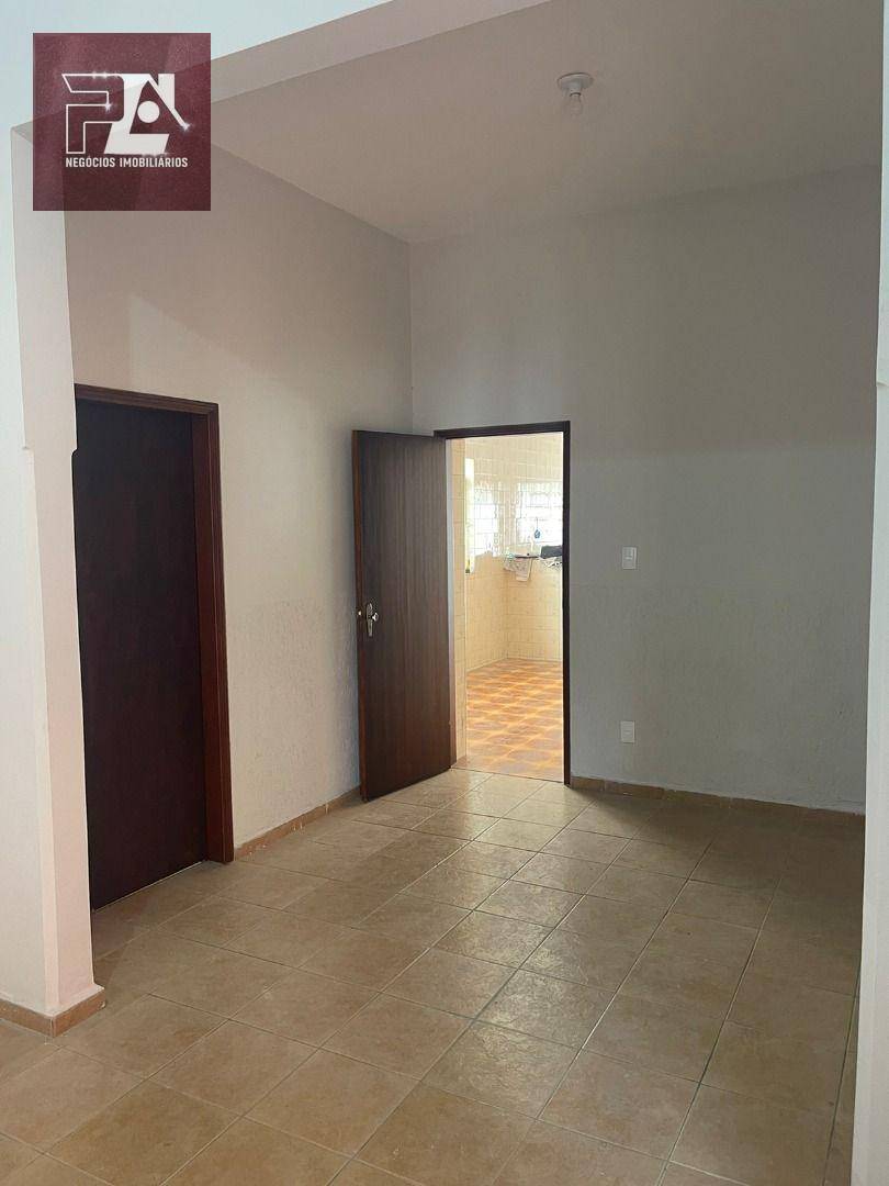 Casa, 5 quartos, 200 m² - Foto 3