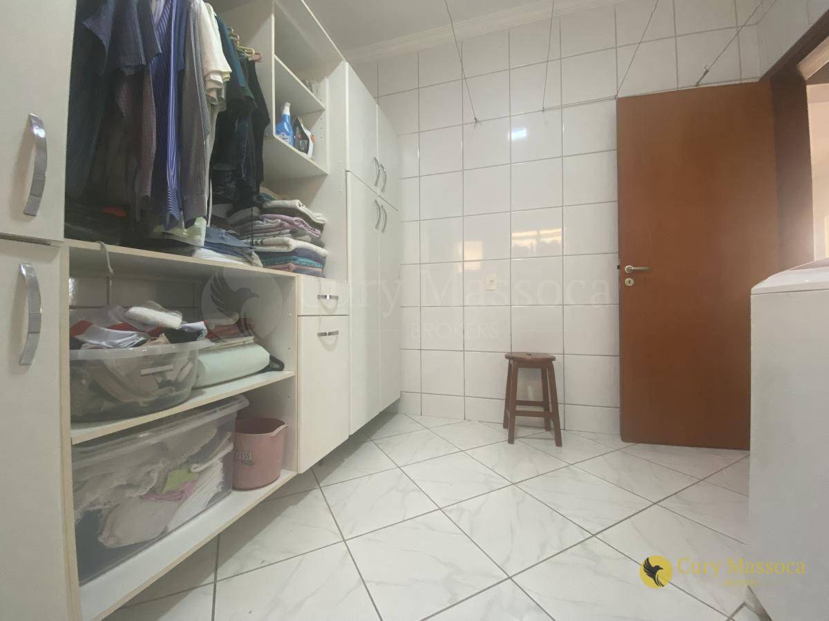 Casa de Condomínio à venda com 3 quartos, 380m² - Foto 24