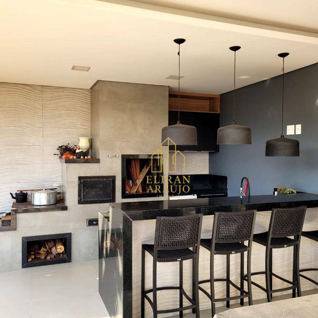 Casa de Condomínio à venda com 3 quartos, 304m² - Foto 3
