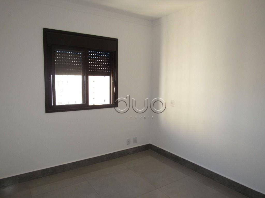 Apartamento para alugar com 3 quartos, 98m² - Foto 11