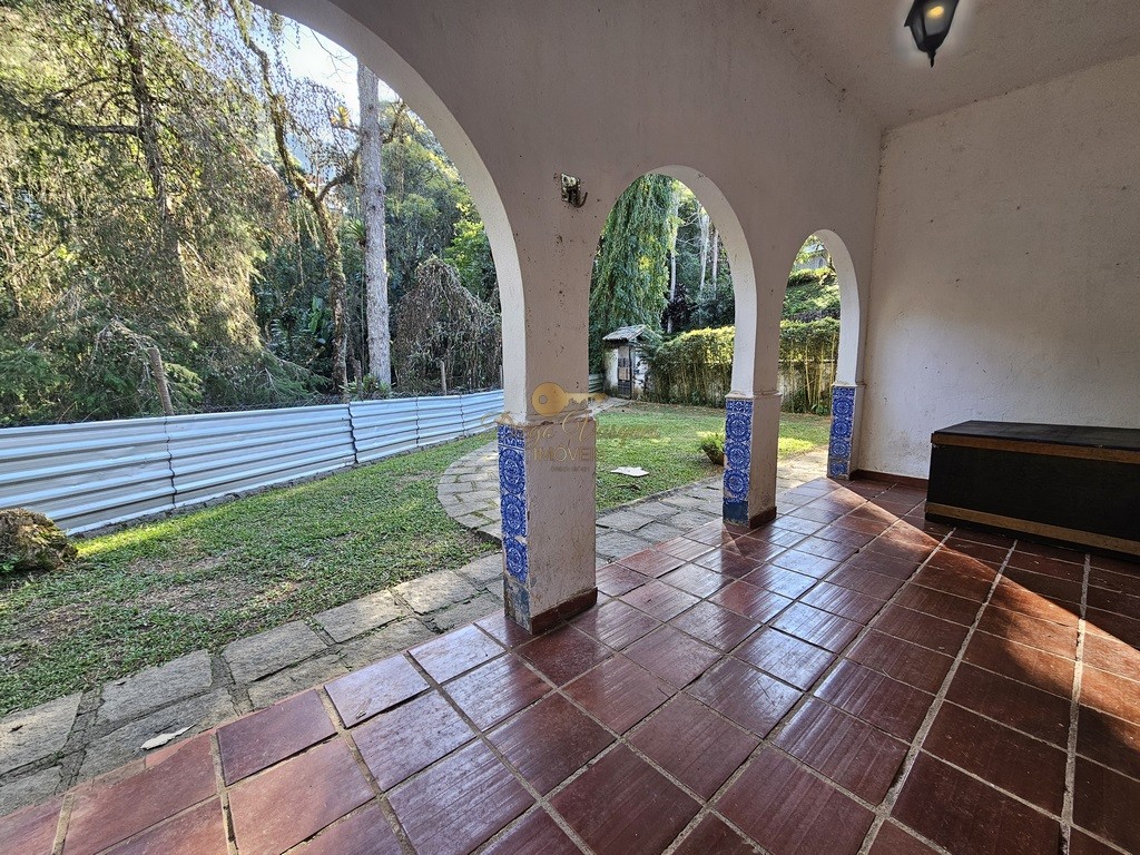 Casa à venda com 3 quartos, 253m² - Foto 35