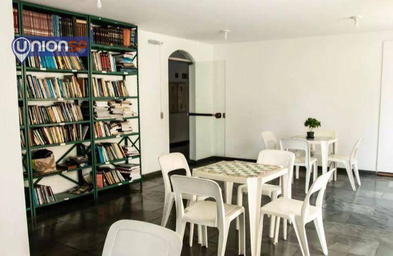 Apartamento à venda com 2 quartos, 66m² - Foto 16