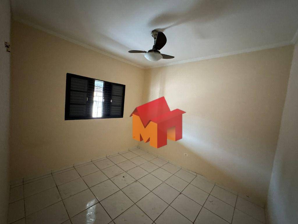 Casa à venda com 3 quartos, 220m² - Foto 16