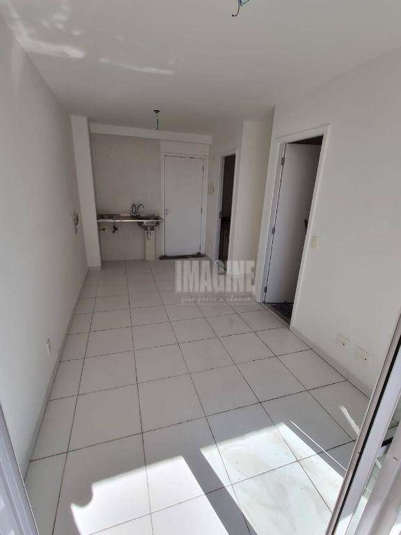 Apartamento à venda com 1 quarto, 33m² - Foto 4