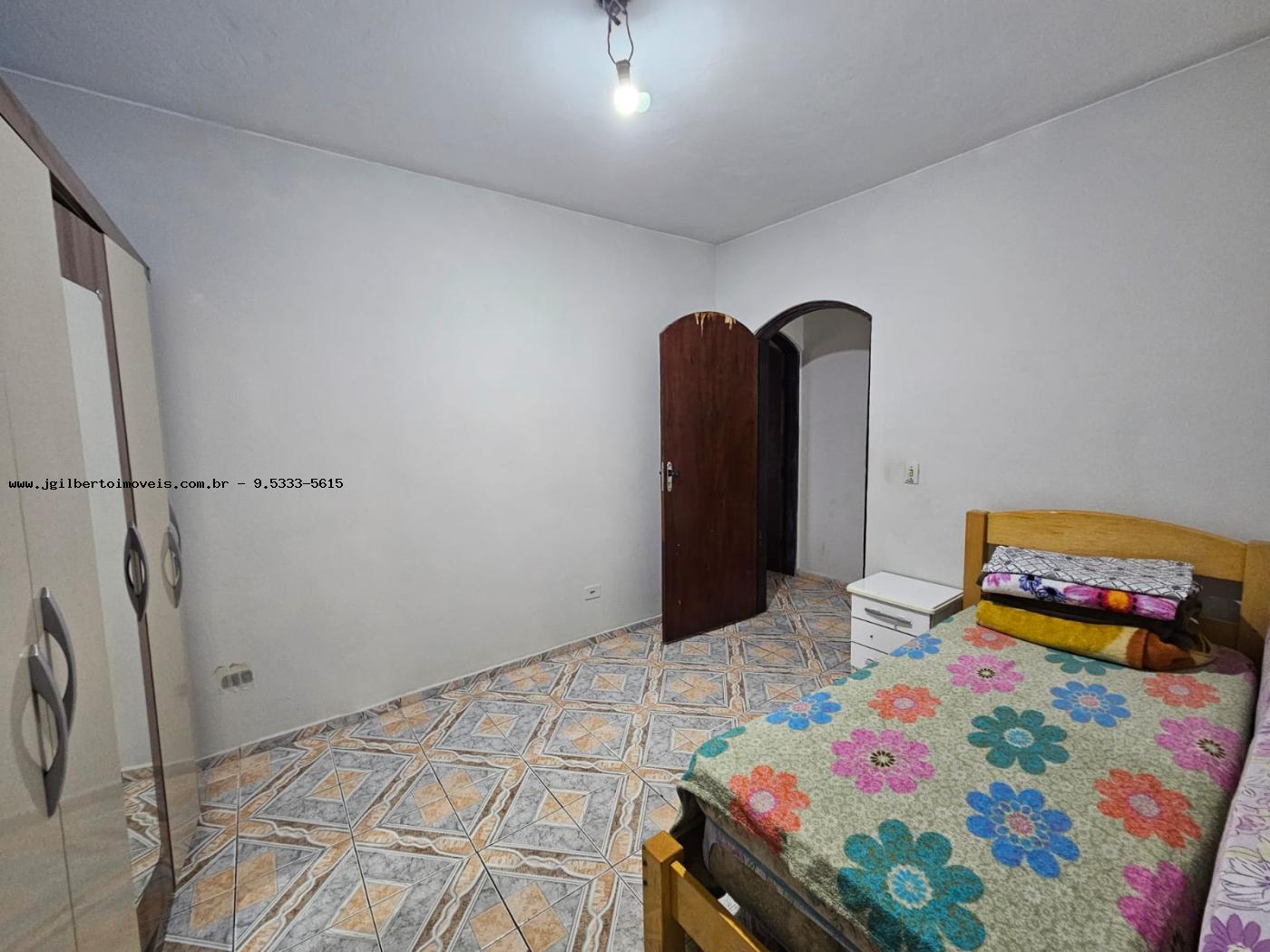 Casa à venda com 3 quartos, 260m² - Foto 14