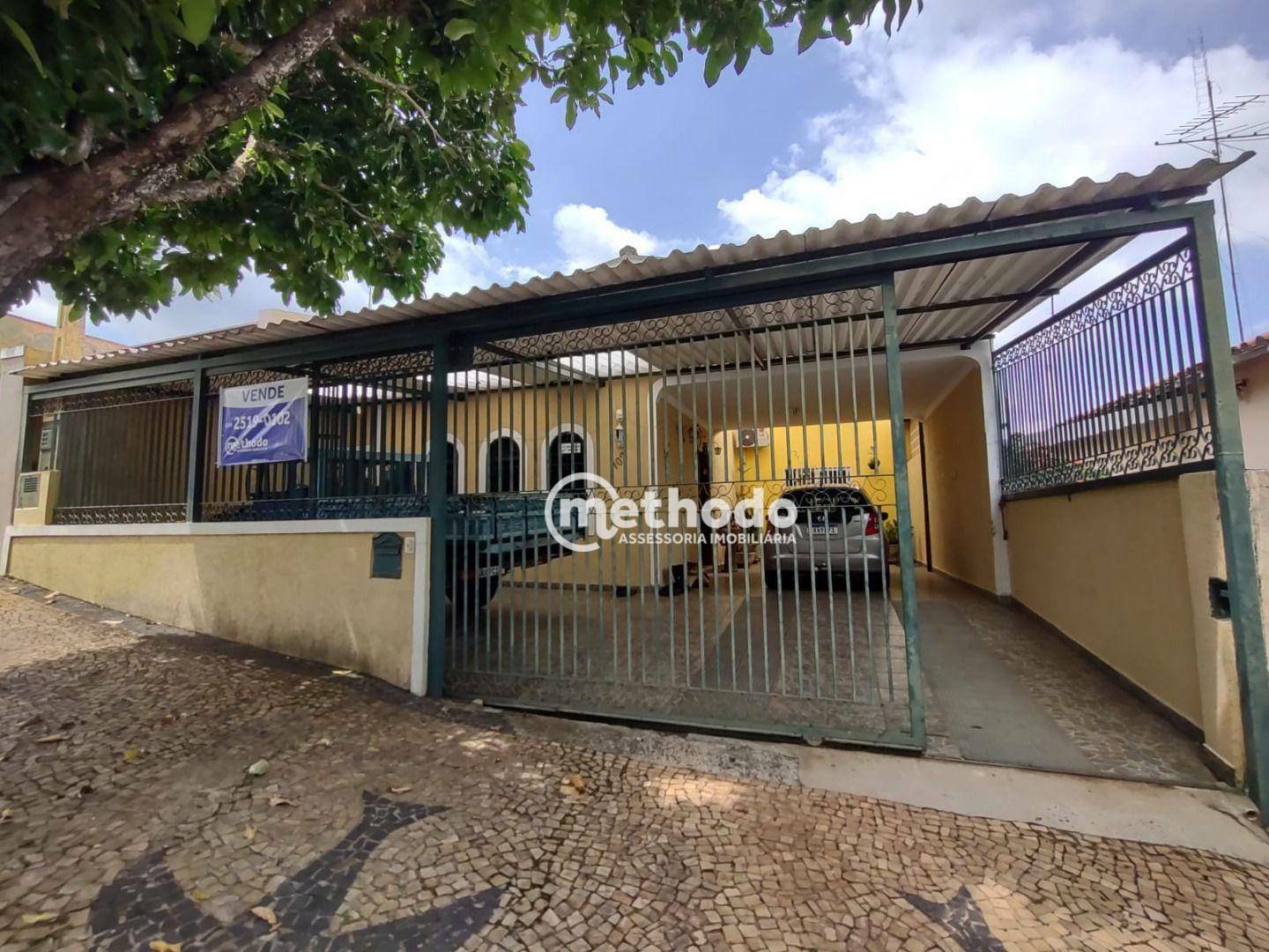 Casa à venda com 3 quartos, 225m² - Foto 2