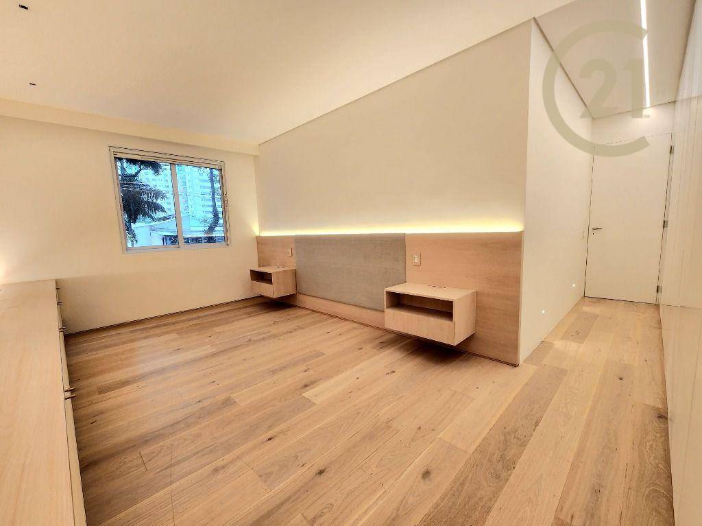 Apartamento à venda com 3 quartos, 211m² - Foto 44