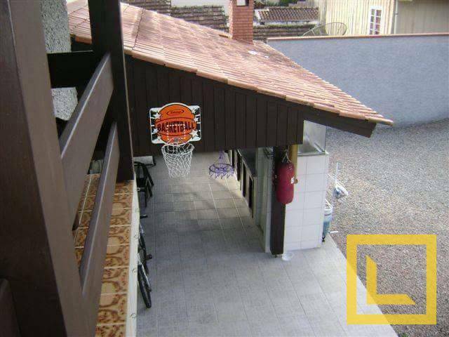 Casa à venda com 3 quartos, 270m² - Foto 8