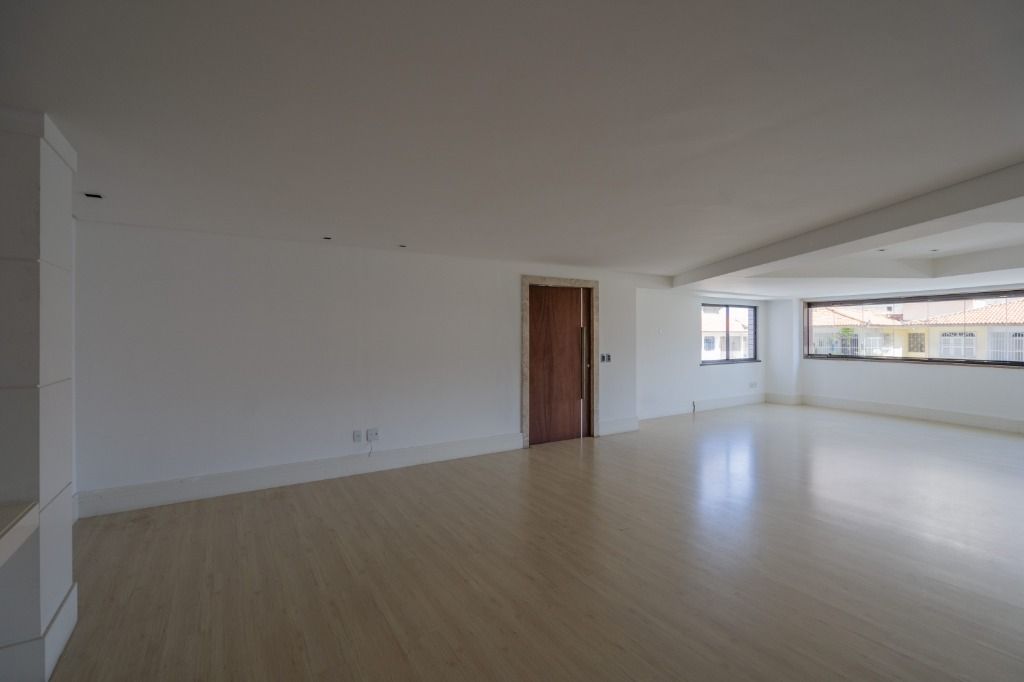 Apartamento à venda com 3 quartos, 210m² - Foto 37