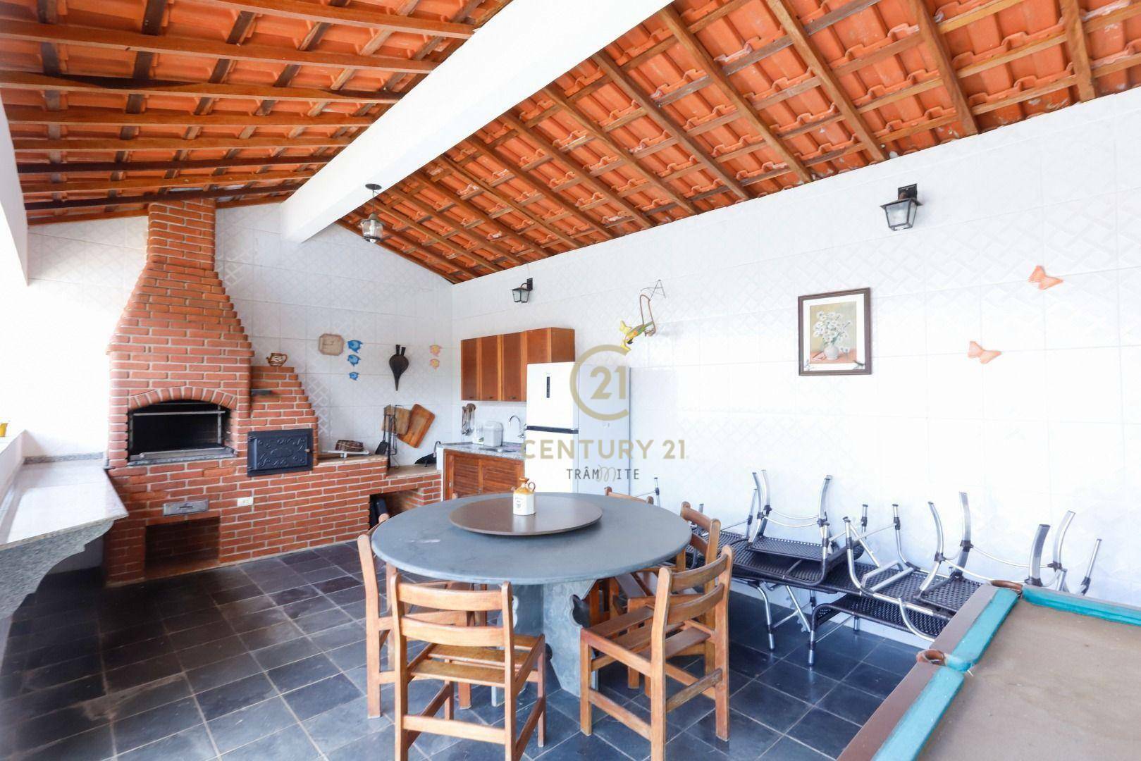 Casa de Condomínio à venda com 4 quartos, 272m² - Foto 5