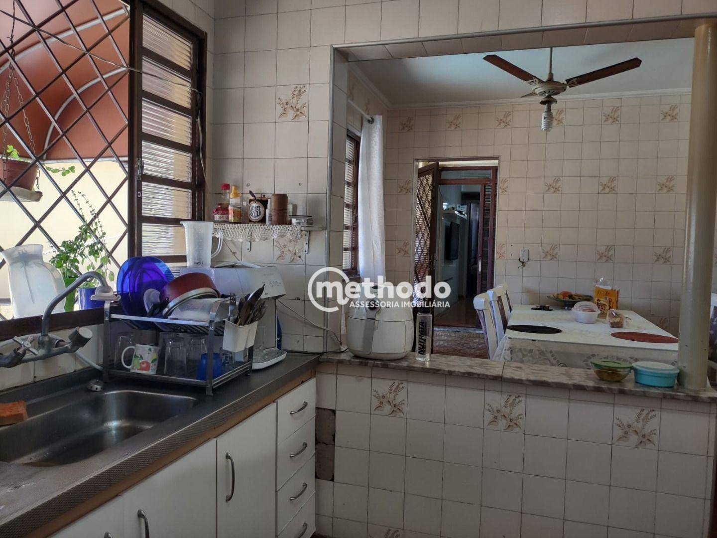 Casa à venda com 3 quartos, 260m² - Foto 32