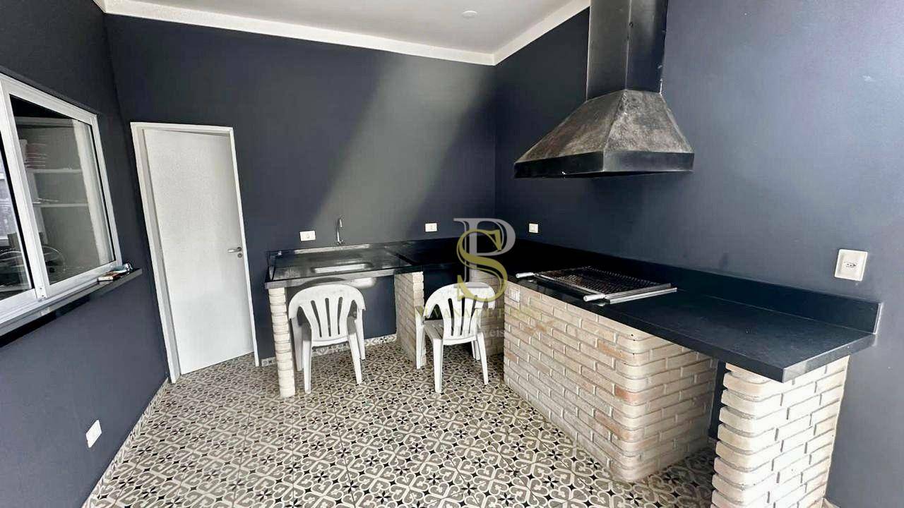 Casa à venda com 4 quartos, 370m² - Foto 21