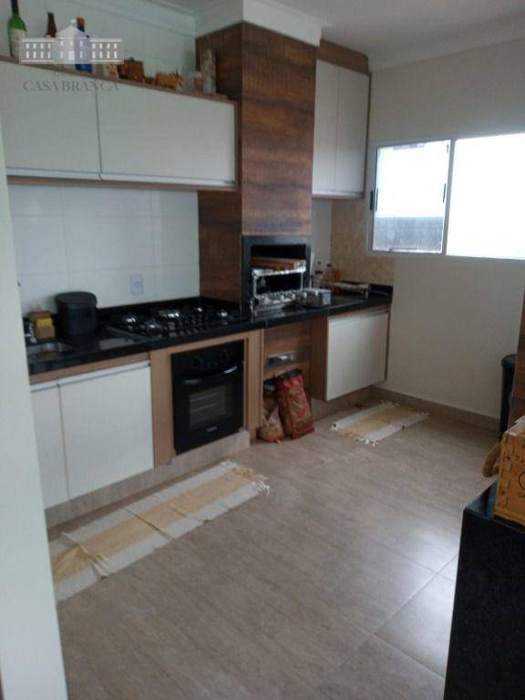 Apartamento à venda com 3 quartos, 232m² - Foto 2