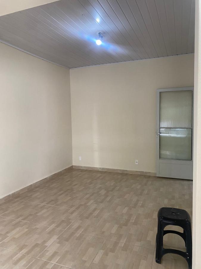 Casa para alugar com 3 quartos, 110m² - Foto 2