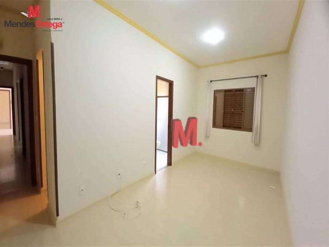 Casa à venda com 3 quartos, 181m² - Foto 7