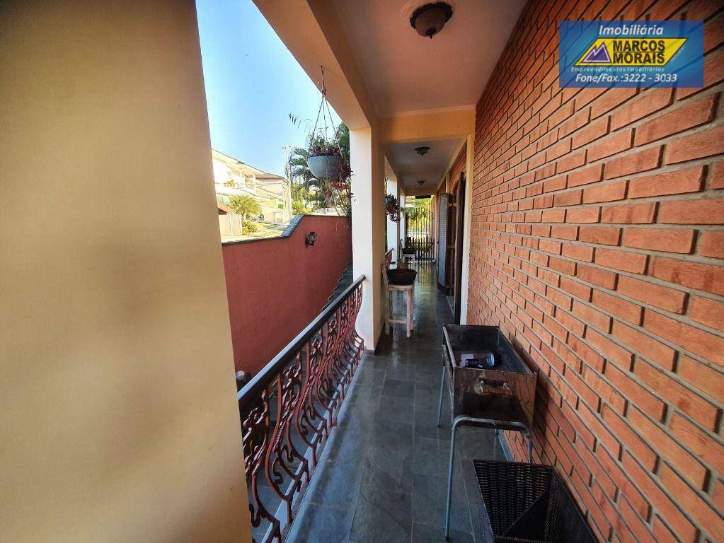 Casa de Condomínio à venda com 3 quartos, 304m² - Foto 6