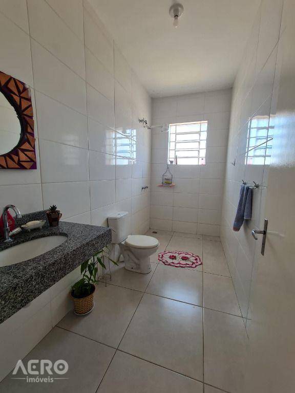 Casa à venda com 3 quartos, 145m² - Foto 9