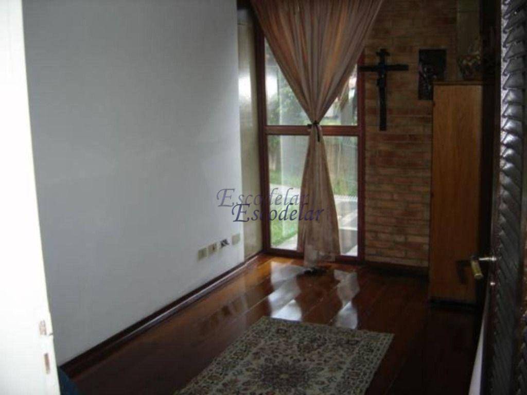 Casa para alugar com 4 quartos, 358m² - Foto 11