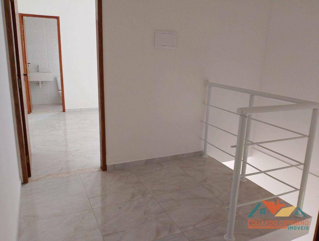 Sobrado à venda com 2 quartos, 60m² - Foto 13