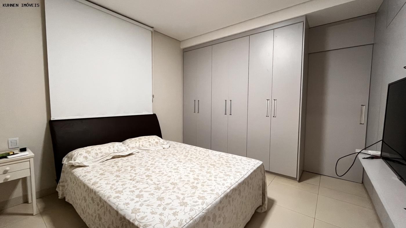 Casa à venda com 4 quartos, 660m² - Foto 11