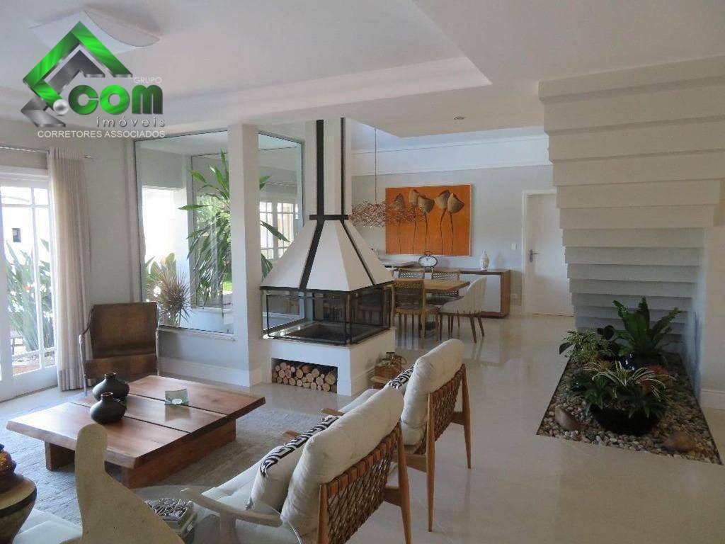 Casa à venda com 4 quartos, 550m² - Foto 12