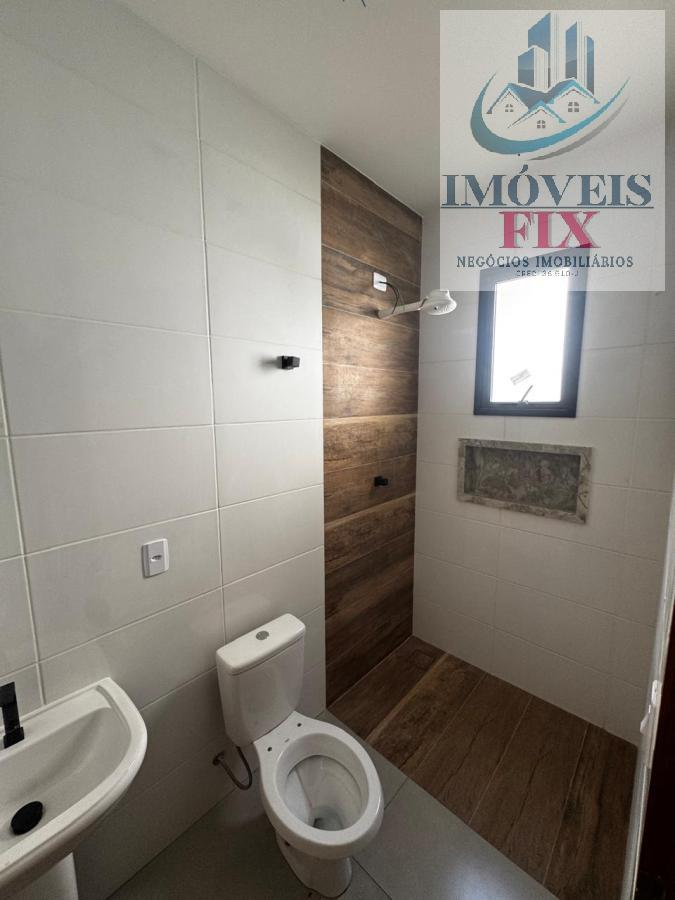 Casa à venda com 2 quartos, 92m² - Foto 8