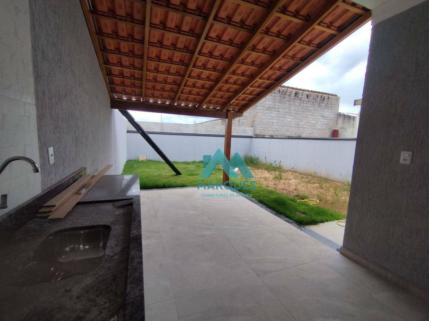 Casa à venda com 3 quartos, 152m² - Foto 2