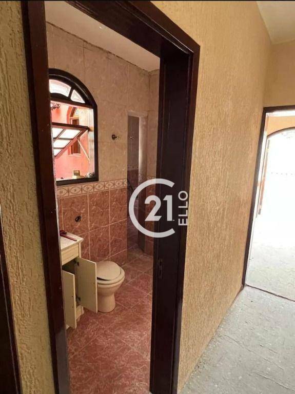 Sobrado à venda com 2 quartos, 200m² - Foto 14