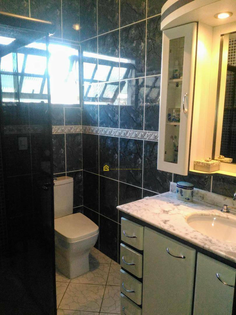 Sobrado à venda com 5 quartos, 212m² - Foto 6