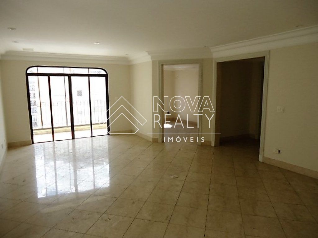 Apartamento à venda com 3 quartos, 158m² - Foto 2