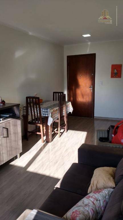 Apartamento à venda com 2 quartos, 60m² - Foto 2