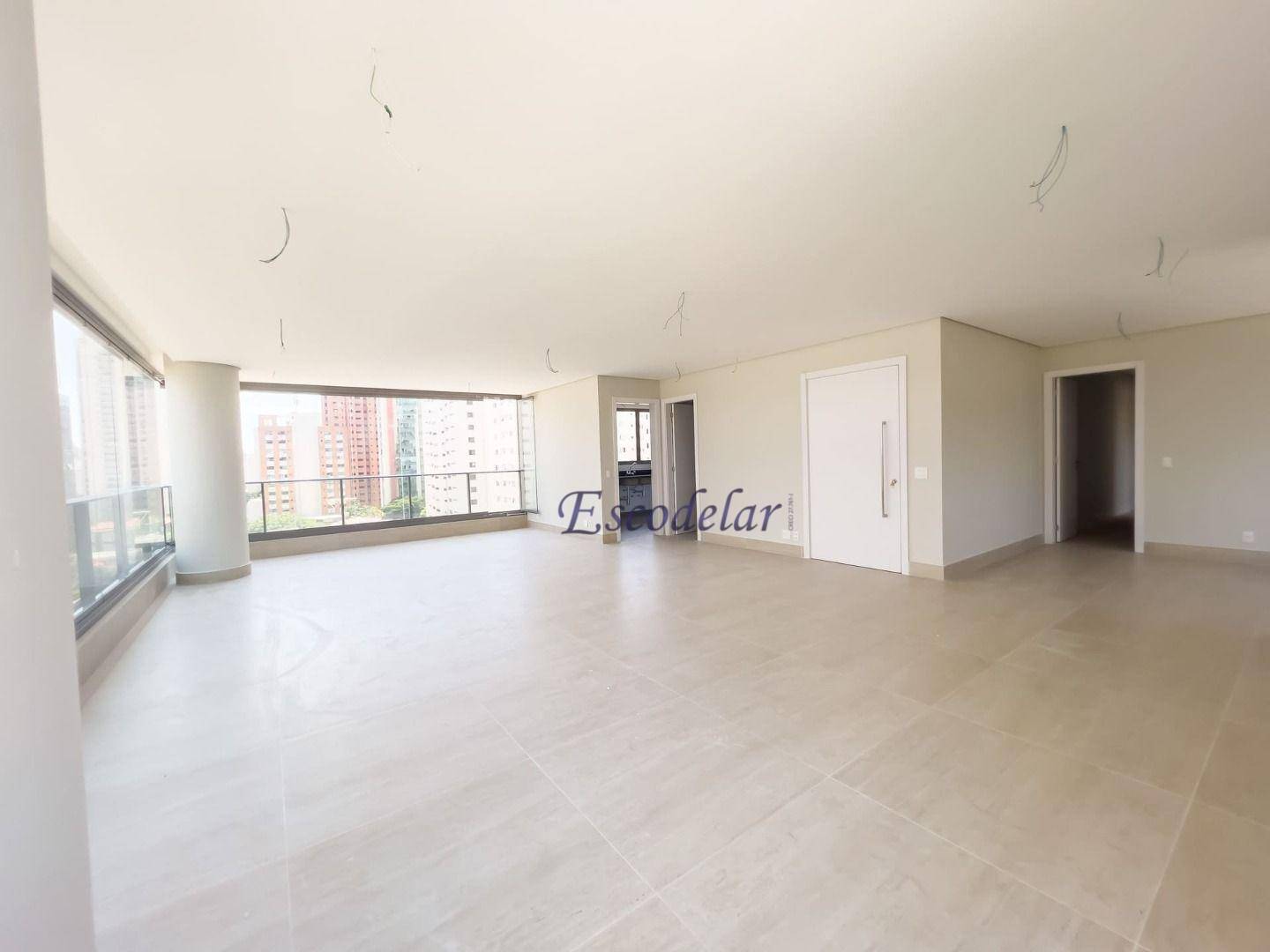 Apartamento à venda com 3 quartos, 193m² - Foto 2