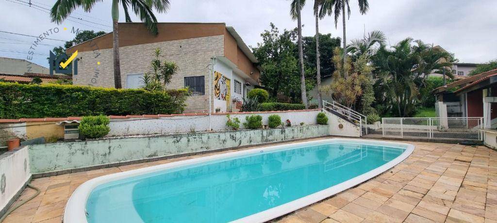 Casa à venda com 4 quartos, 200m² - Foto 16