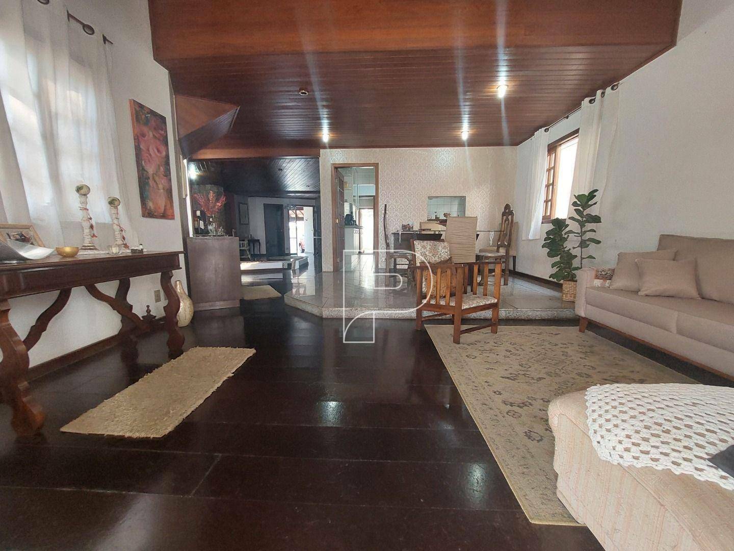 Casa de Condomínio à venda com 3 quartos, 315m² - Foto 4