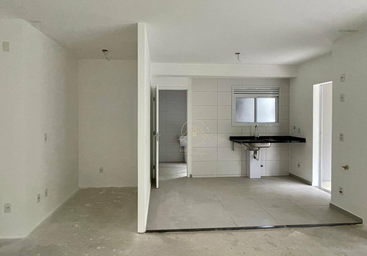 Apartamento à venda com 3 quartos, 133m² - Foto 2