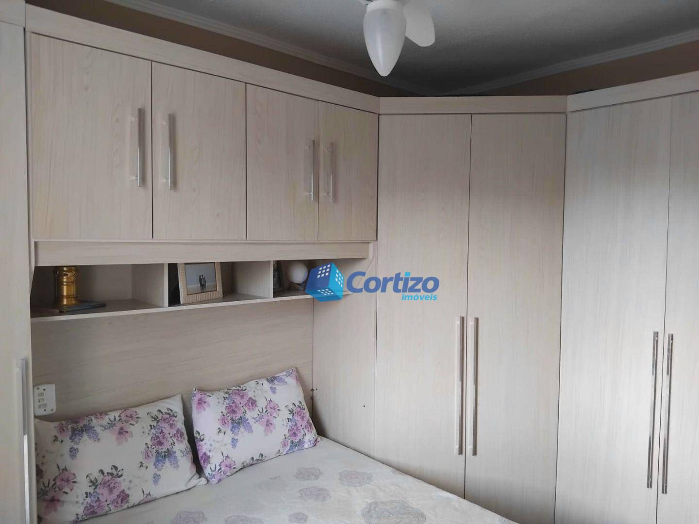 Apartamento à venda com 2 quartos, 49m² - Foto 14