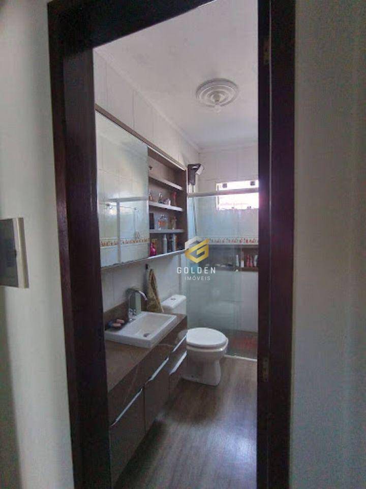 Casa à venda com 2 quartos, 190m² - Foto 16