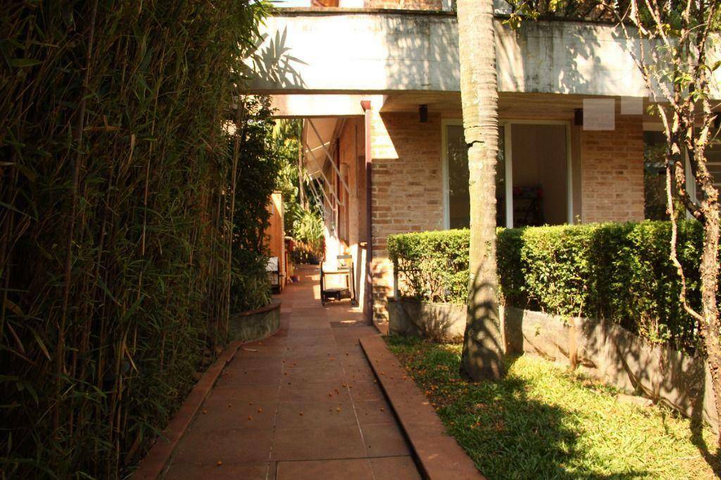 Sobrado à venda com 4 quartos, 540m² - Foto 28