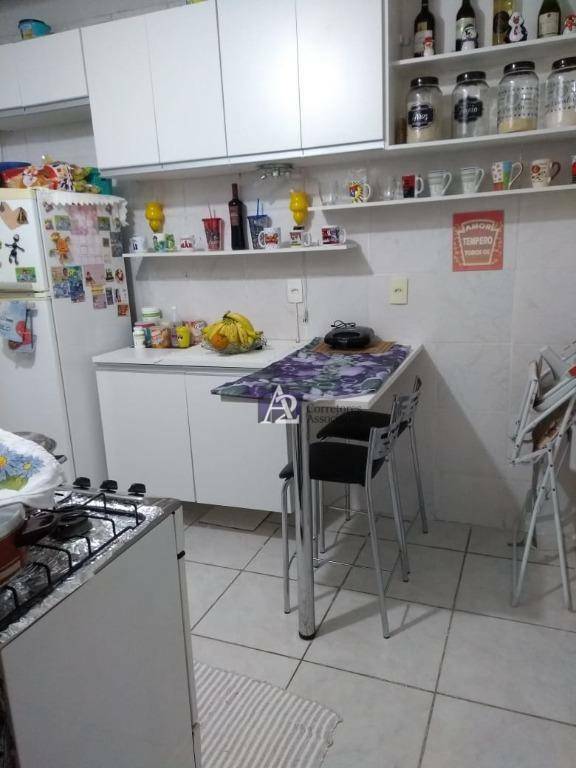 Casa à venda com 2 quartos, 80m² - Foto 7