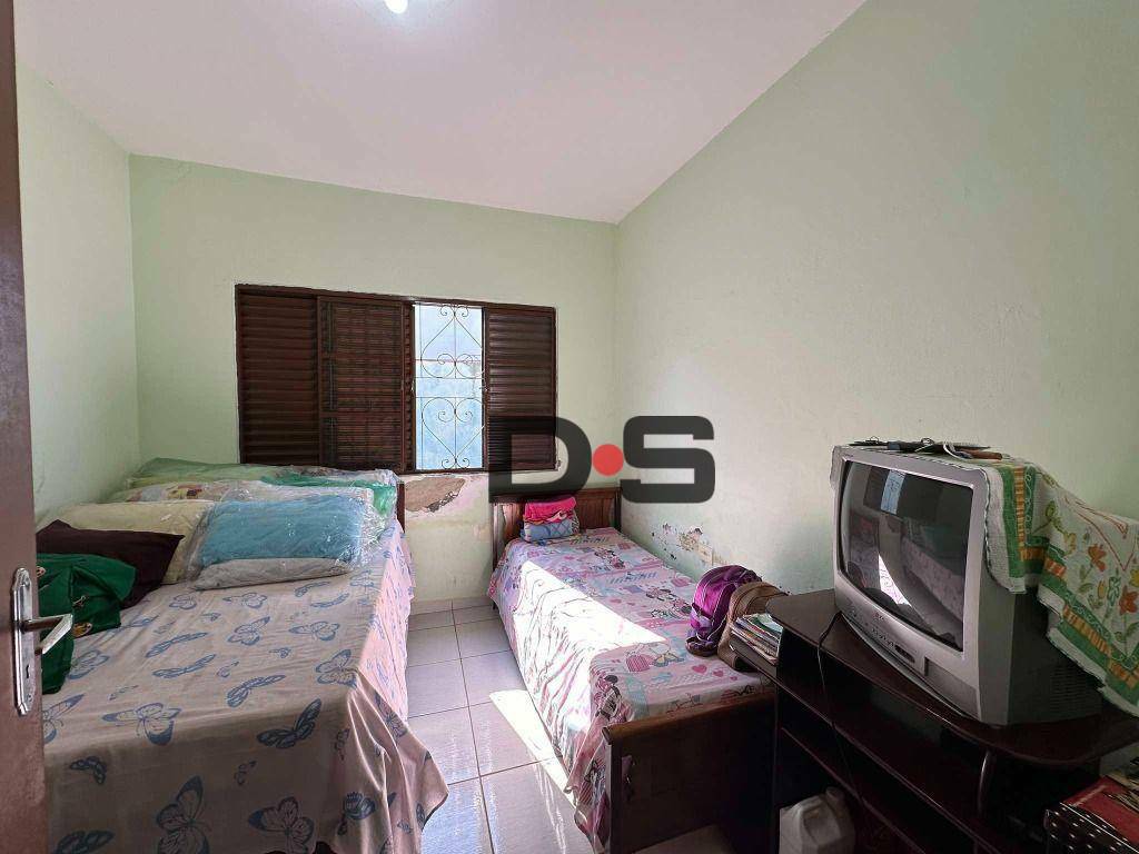 Casa à venda com 3 quartos, 100m² - Foto 7