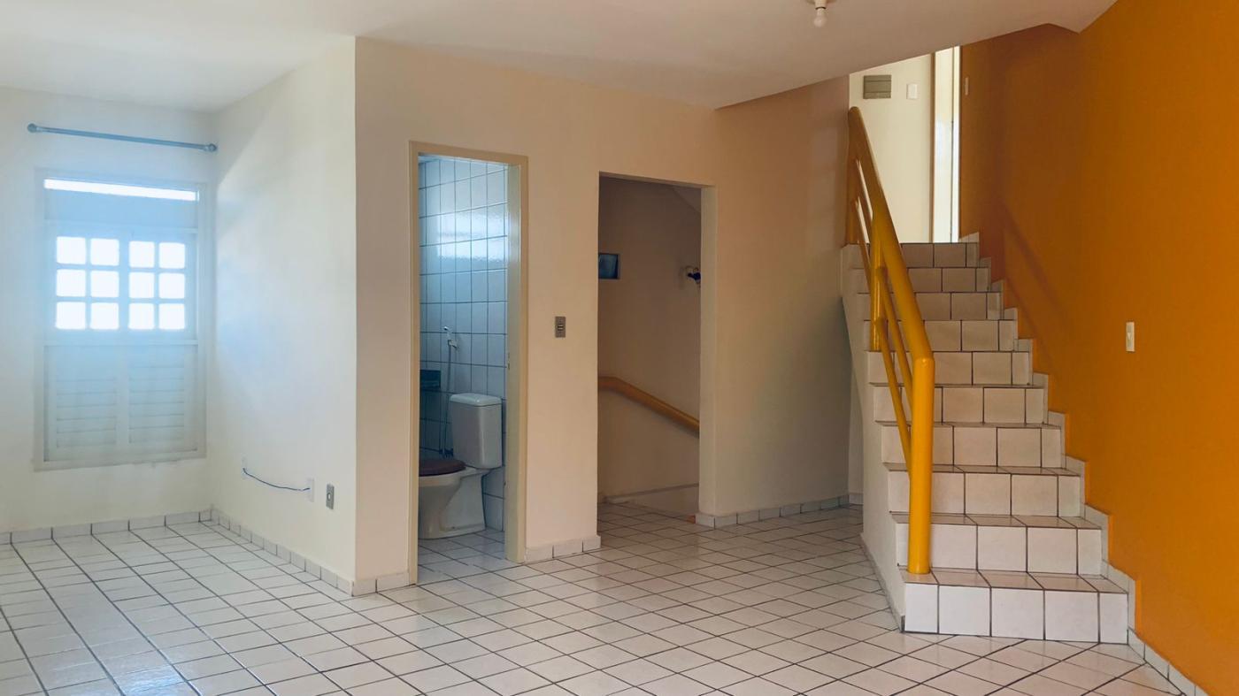 Casa à venda com 3 quartos, 300m² - Foto 4