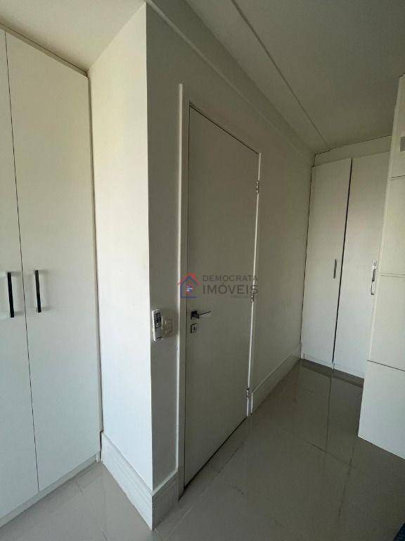 Apartamento à venda com 3 quartos, 128m² - Foto 14