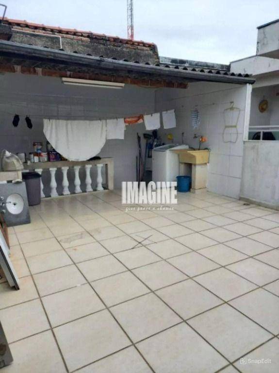 Sobrado à venda com 2 quartos, 180m² - Foto 15