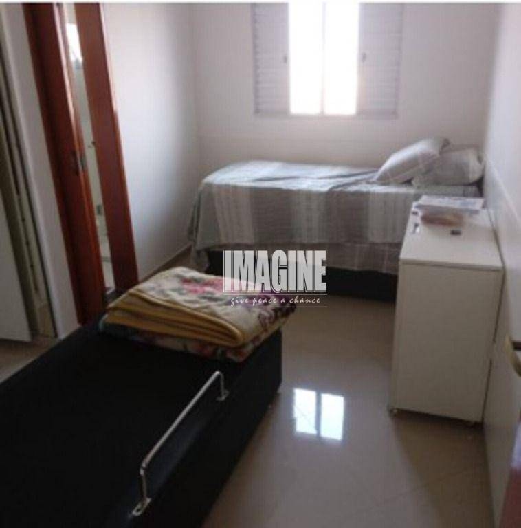 Sobrado à venda com 2 quartos, 160m² - Foto 12