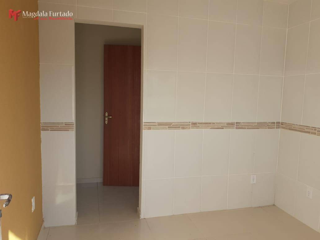 Casa à venda com 2 quartos, 80m² - Foto 6