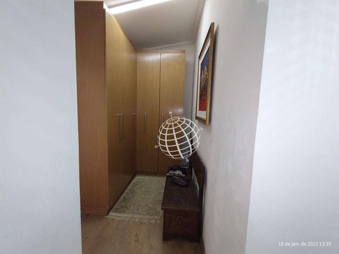 Casa à venda com 3 quartos, 336m² - Foto 12