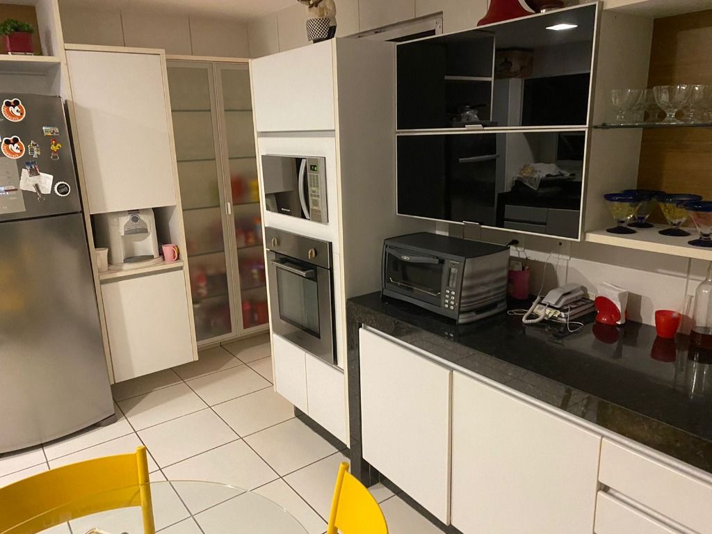 Apartamento à venda com 4 quartos, 186m² - Foto 5