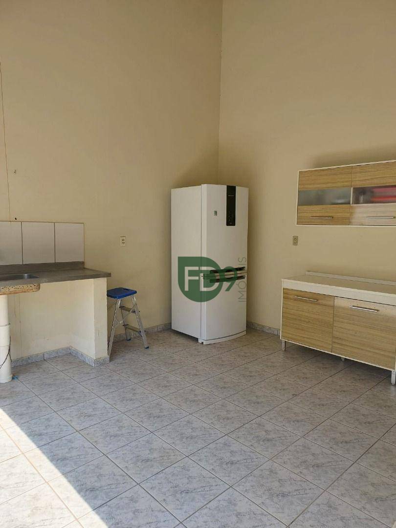 Casa à venda com 4 quartos, 216m² - Foto 11